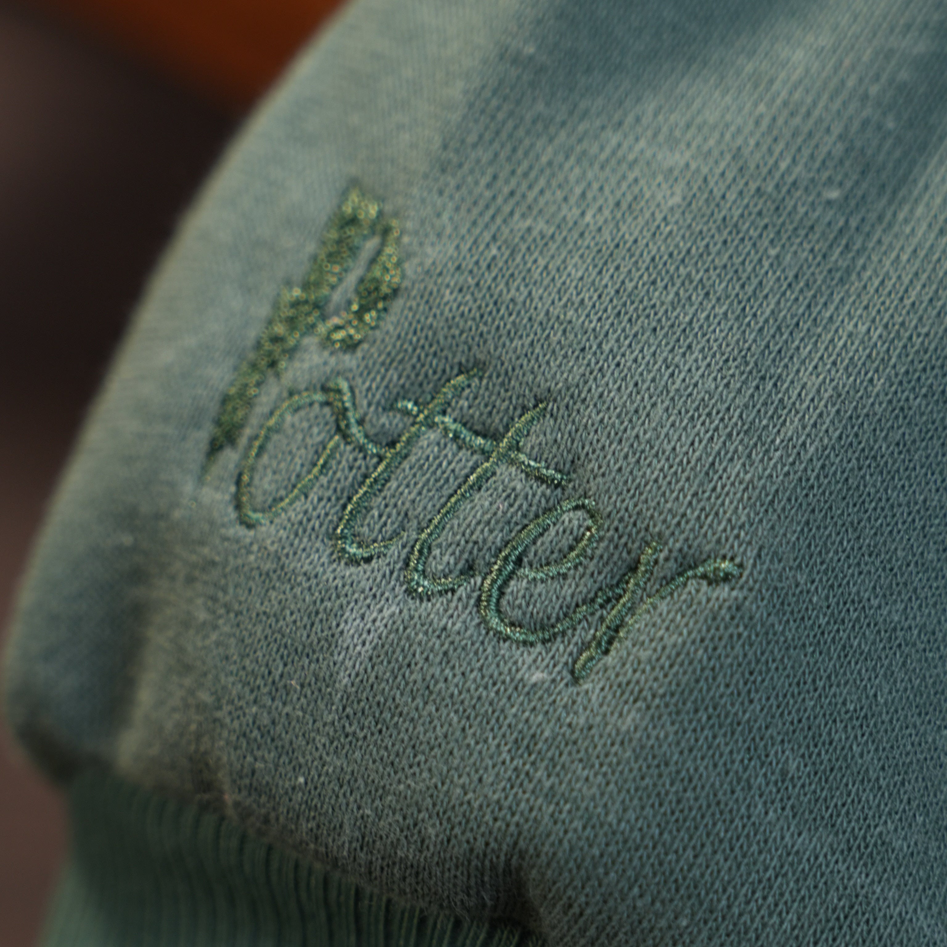 Sweater Rương của Hary SW_MG_Chillhood_Harrycoffer nỉ bông 100% cotton